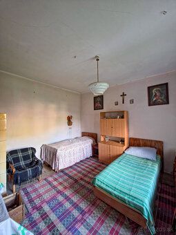 Ponúkame NA PREDAJ rodinný dom v obci Nižný Slavkov, situova