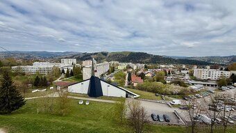 Ponúkame na predaj zrekonštruovaný 2-izbový byt na Chalupkov