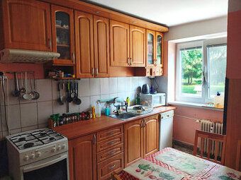 Ponukam byt v Prievidzi, stare sidlisko, info tel. Realitne 