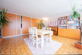 🏡 NA PREDAJ EXKLUZÍVNY RODINNÝ DOM S VLASTNOU SAUNOU A KRÁSN