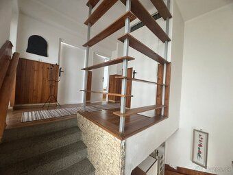 So súhlasom majiteľa ponúkam na prenájom zariadený rodinný d