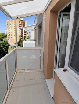 Ponúkam garzonku s balkónom na prenajom na Bartokovej ulici.