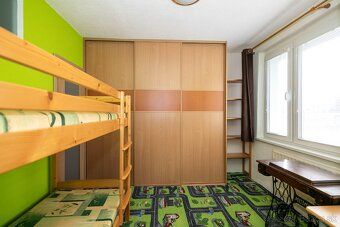 Ponúkame na predaj 3-izbový byt s balkónom ktorý bol prerobe