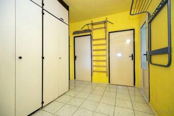 Ponúkame na predaj 3-izbový byt s balkónom ktorý bol prerobe