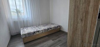 Realitná kancelária RE/MAX ponúka na prenájom moderný a komp