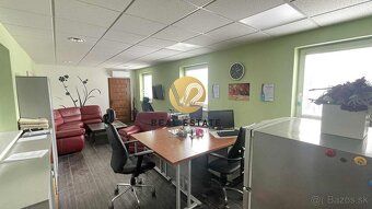Stanislava Hoppe +421 910 318 899 e-mail:

V2 Real Estate po