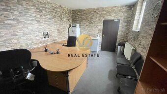 Stanislava Hoppe +421 910 318 899 e-mail:

V2 Real Estate po