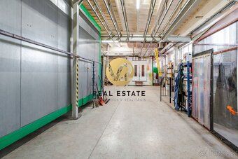 V2 Real Estate vám ponúka na predaj - výrobno skladová hala 