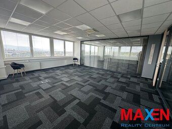 MAXEN Reality Centrum ponúka na prenájom administratívny pri
