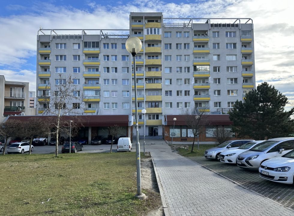 Ponúkame na prenájom obchodné priestory na ulici Ľ. Fullu - 