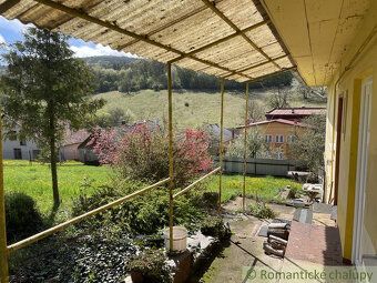 Domček sa nachádza v prekrásnej koncovej dedinke Kečovo, kto