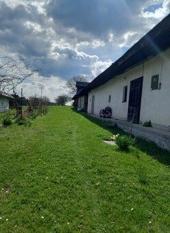 Predám chalupu na pozemku o výmere 560 m2, so záhradou 1153 