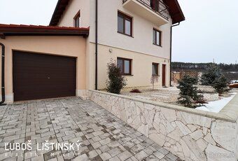 Ponúkame NA PRENÁJOM zariadený apartmán o rozlohe 55m2 v rod