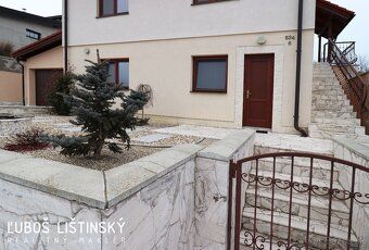 Ponúkame NA PRENÁJOM zariadený apartmán o rozlohe 55m2 v rod