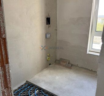 Typ: 3-izbový byt Ulica: beckovská Obec: Trenčín
Ponúkame na