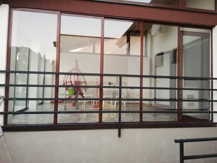 Predám zasklenie terasi výška 2,3m šírka 90cm jednej tabule,
