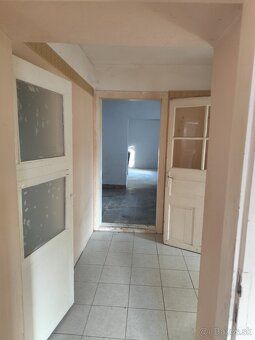 🏡 Ponúkame na predaj rodinný dom v obci Encs (Maďarsko), iba