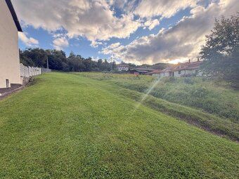 🏡Exkluzívny stavebný pozemok v Podlaviciach – kľud, súkromie