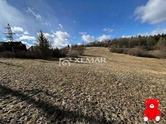 🏡Exkluzívny stavebný pozemok v Podlaviciach – kľud, súkromie