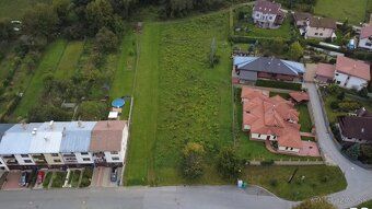 🏡Exkluzívny stavebný pozemok v Podlaviciach – kľud, súkromie