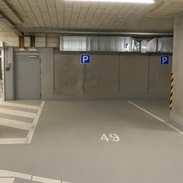Ponúkam na predaj parkovacie státie v uzavretej, krytej gará