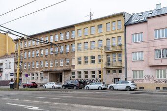Ponúkame na prenájom svetlý a kompletne zariadený 2-izbový b