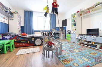 LUHOVA reality Vám výhradne ponúka na predaj priestranný 5-i