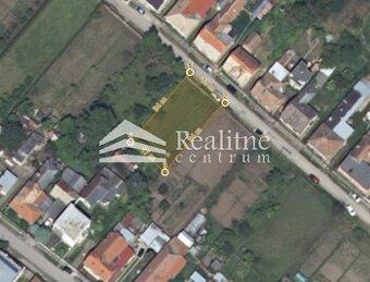 Na predaj pozemky v obci Tekovské Lužany. Pozemky sú o výmer