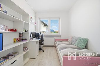 Typ: Rodinný dom Obec: Veľké Úľany
Moderný maklér ponúka na 