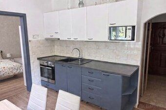 TUreality ponúka na predaj 1-izbový byt o výmere 38 m2 orien