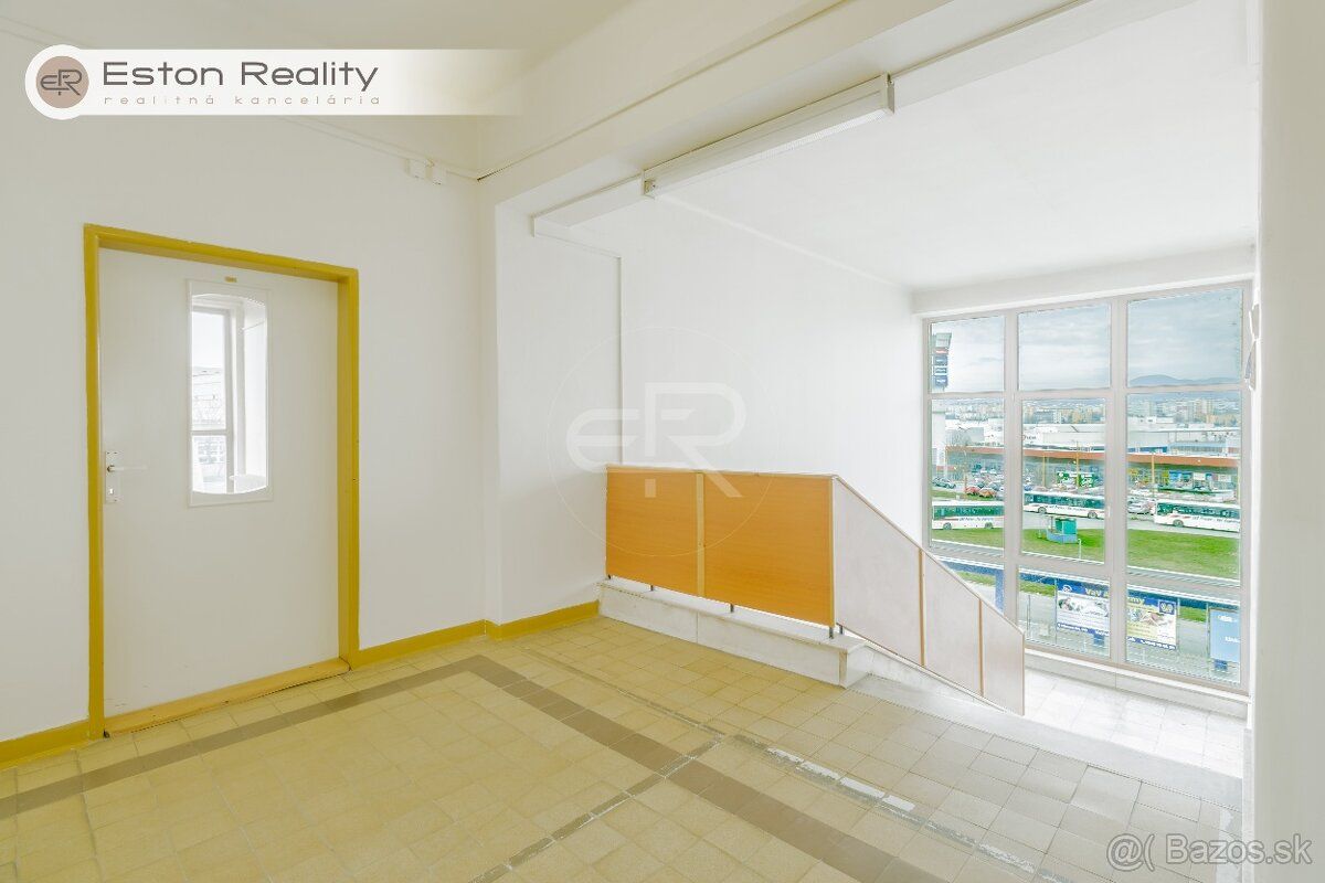 Eston Reality Vám exkluzívne ponúka na prenájom komerčný pri
