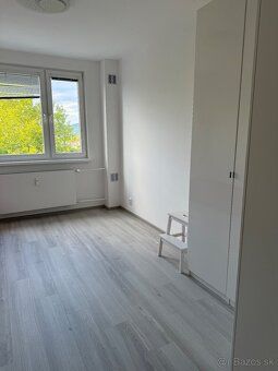 Ponúkam na predaj kompletne zrekonštruovaný a plne zariadený