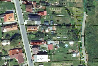 Slnečný pozemok 1700 m² + rodinný dom + investičný potenciál