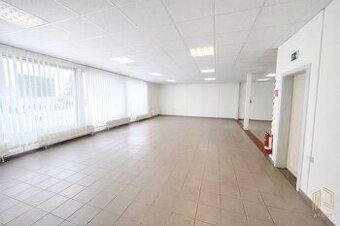 Ponúkame na prenájom obchodný priestor, ktorý sa nachádza na
