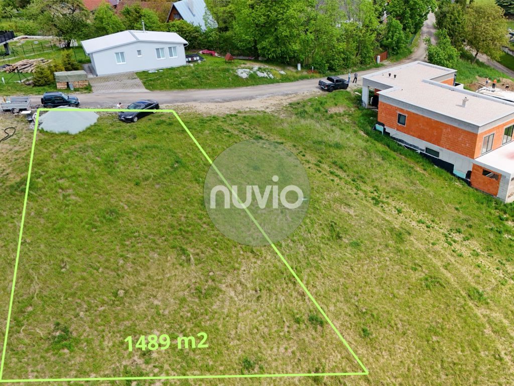 Rozloha pozemku: 1489m² Vlastníctvo: osobné El. napätie: 230