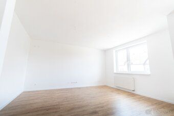 Poronda Immobilier, s.r.o. vám ponúka na predaj kompletne zr