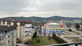 2 izb. byt v centre Námestova s vynikajúcou polohou na prená