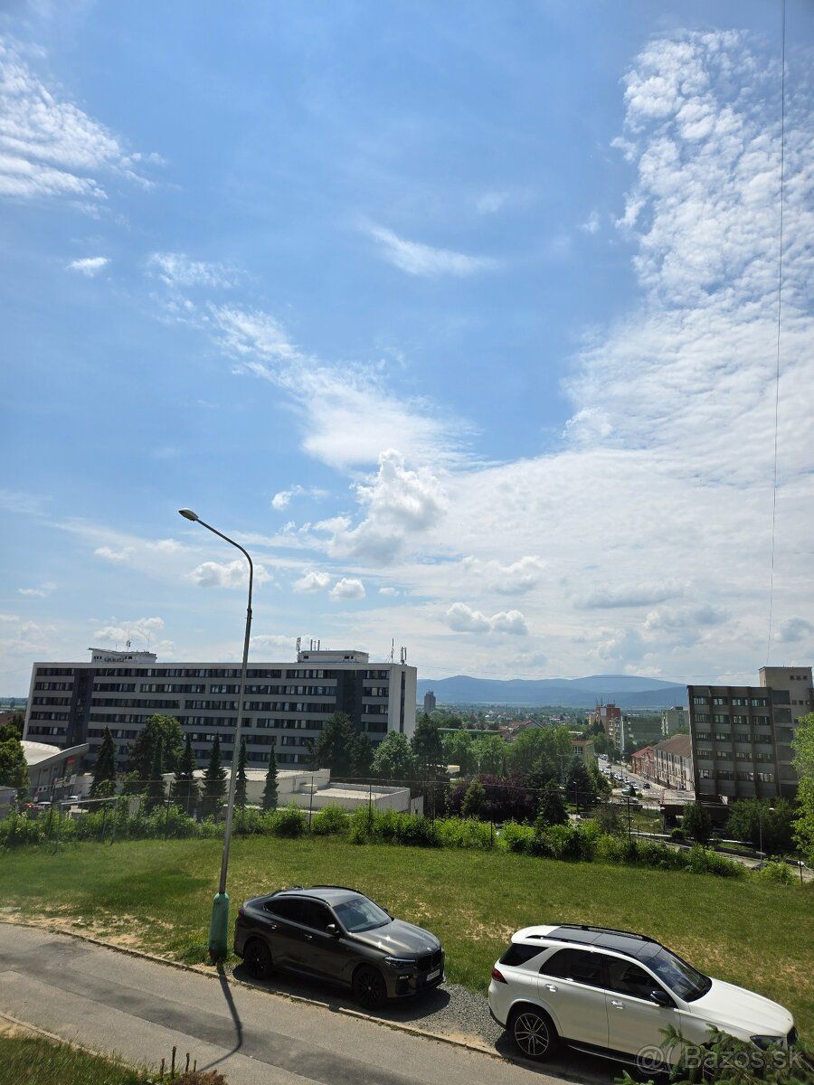 NA PREDAJ MODERNY 4IZBOVY BYT S KRASNOU LOGGIOU +PIVNICA ...
