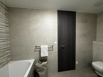 Ponúkam na dlhodobý prenájom exkluzívny 2-izbový byt, ktorý 