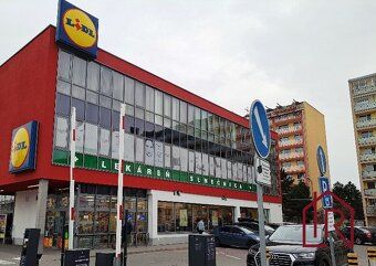 Kompletne zrekonštruovaný 2-izbový byt 41 m², 4/8, loggia, v