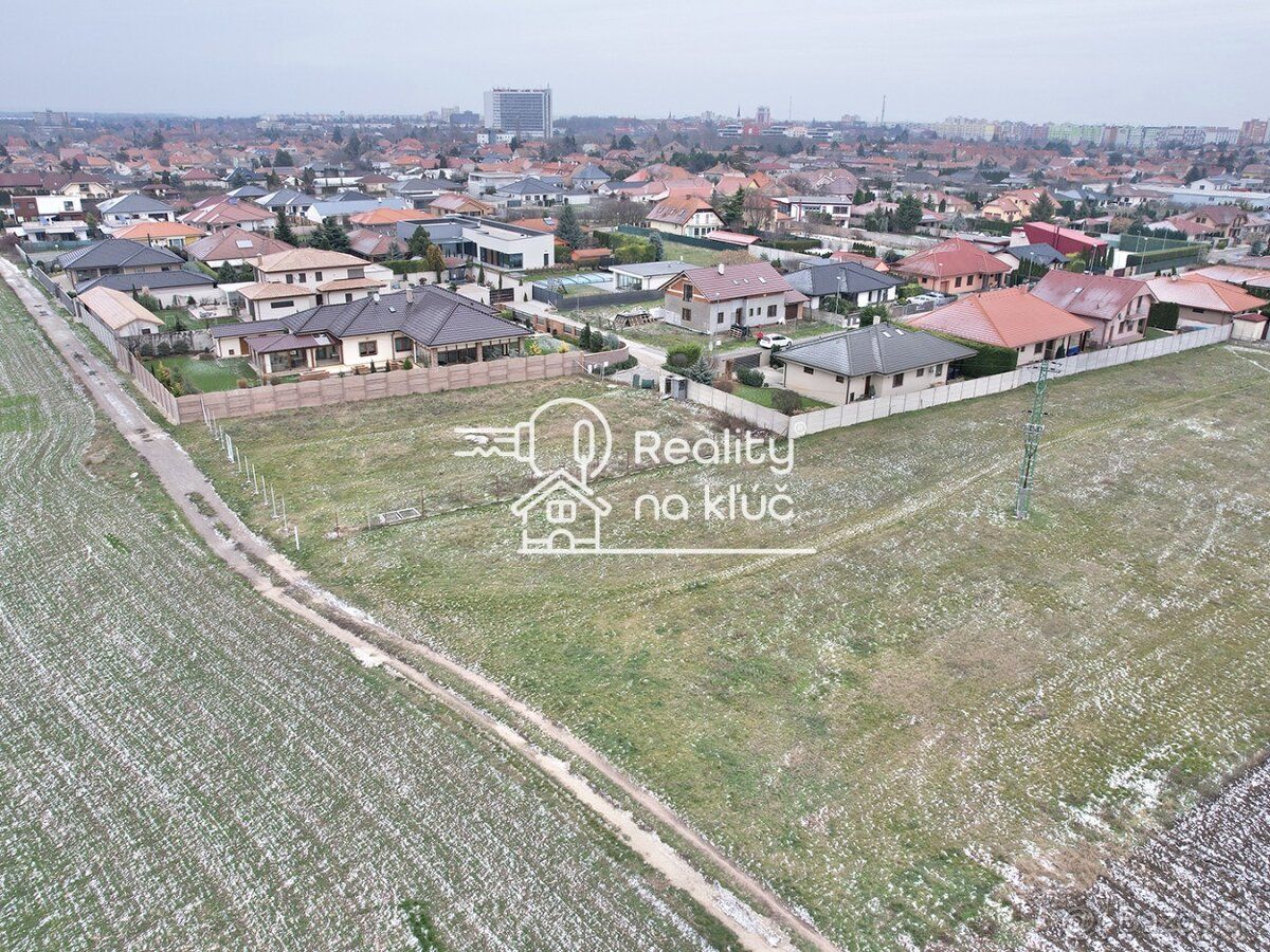 Reality na kľúč Vám ponúka na predaj 11,5 árový stavebný poz