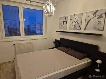 Hľadám prenájom v BA, pre jednu osobu do 550€
0902466510 Pav
