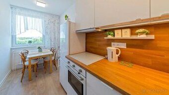 Hľadám prenájom v BA, pre jednu osobu do 550€
0902466510 Pav