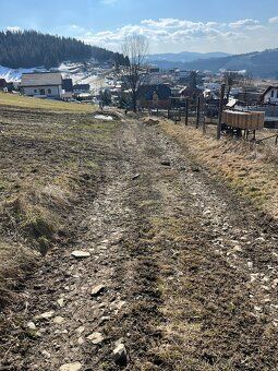 Ponúkam na predaj atraktívny pozemok o výmere 1 200 m², nach