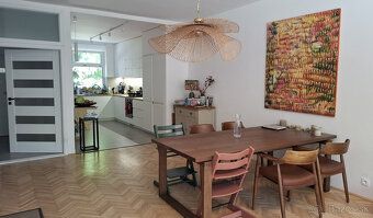 Typ: Rodinný dom Ulica: Sološnická Obec: Bratislava-Karlova 
