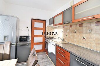 LUHOVA reality Vám výhradne ponúka na predaj praktický 2-izb