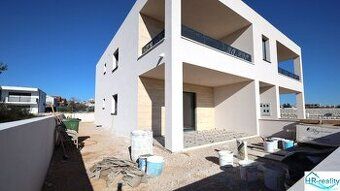 2-izbový bungalov na predaj v Torrevieji (Costa Blanca, Špan