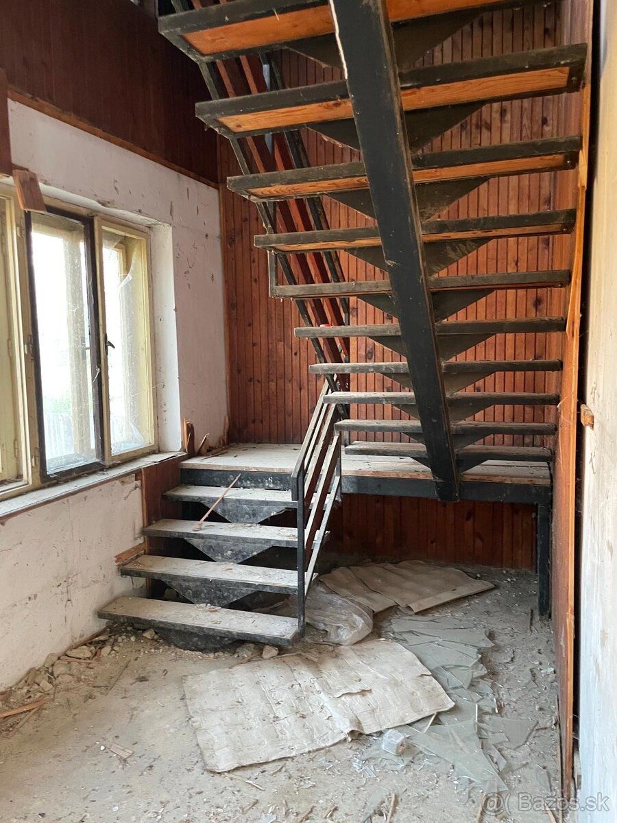 Na predaj: Veľký rodinný dom v obci Čierna
Ponúkam na predaj
