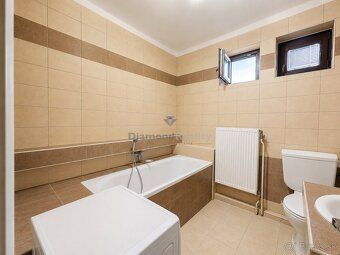 🏡 Hľadáte kvalitný rodinný dom s dvoma plnohodnotnými obytný