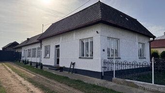 Na predaj rodinný dom vo Veľkých Kapušanoch na ulici Záhradn